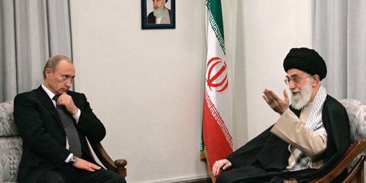 علی خامنه‌ای، و سیاست روسیه‌محوری و محمدعلی شاهی!‏