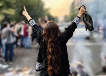 انقلابی که ایدئولوژی‌ زده و مکتبی و اتوپیایی نیست!